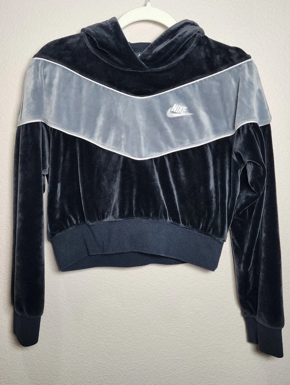 Nike Women's Black and Gray Velour Crop Hoodie Sweater